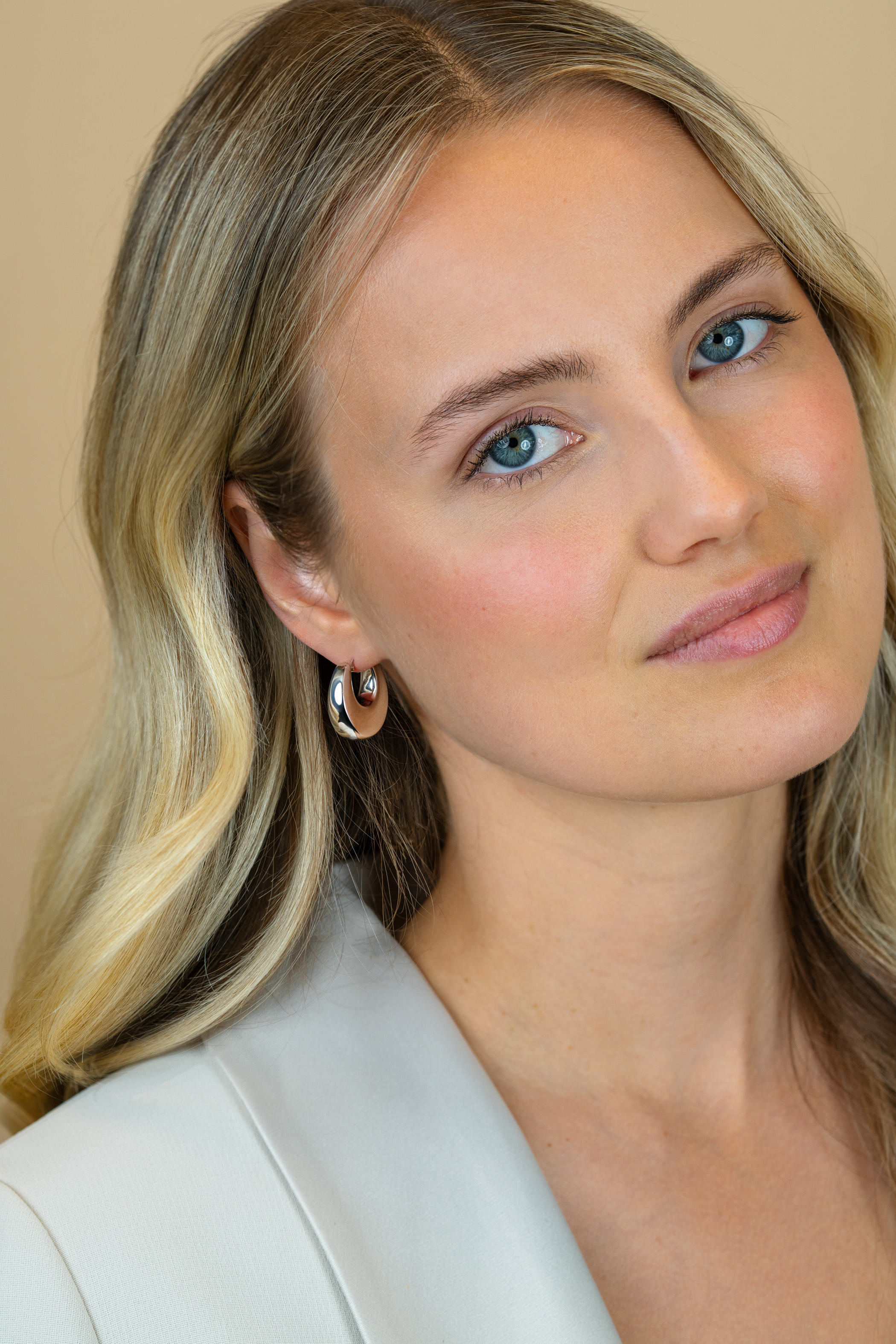 ZINZI zlv. oorringen rond aflopend 22x7.2mm