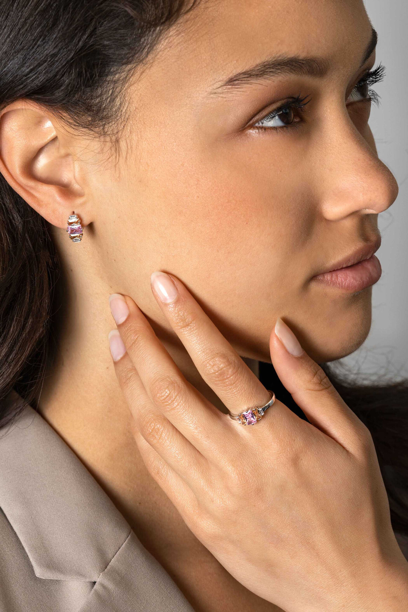 ZINZI zlv. oorknopjes baquette roze/champ/wit zirc.