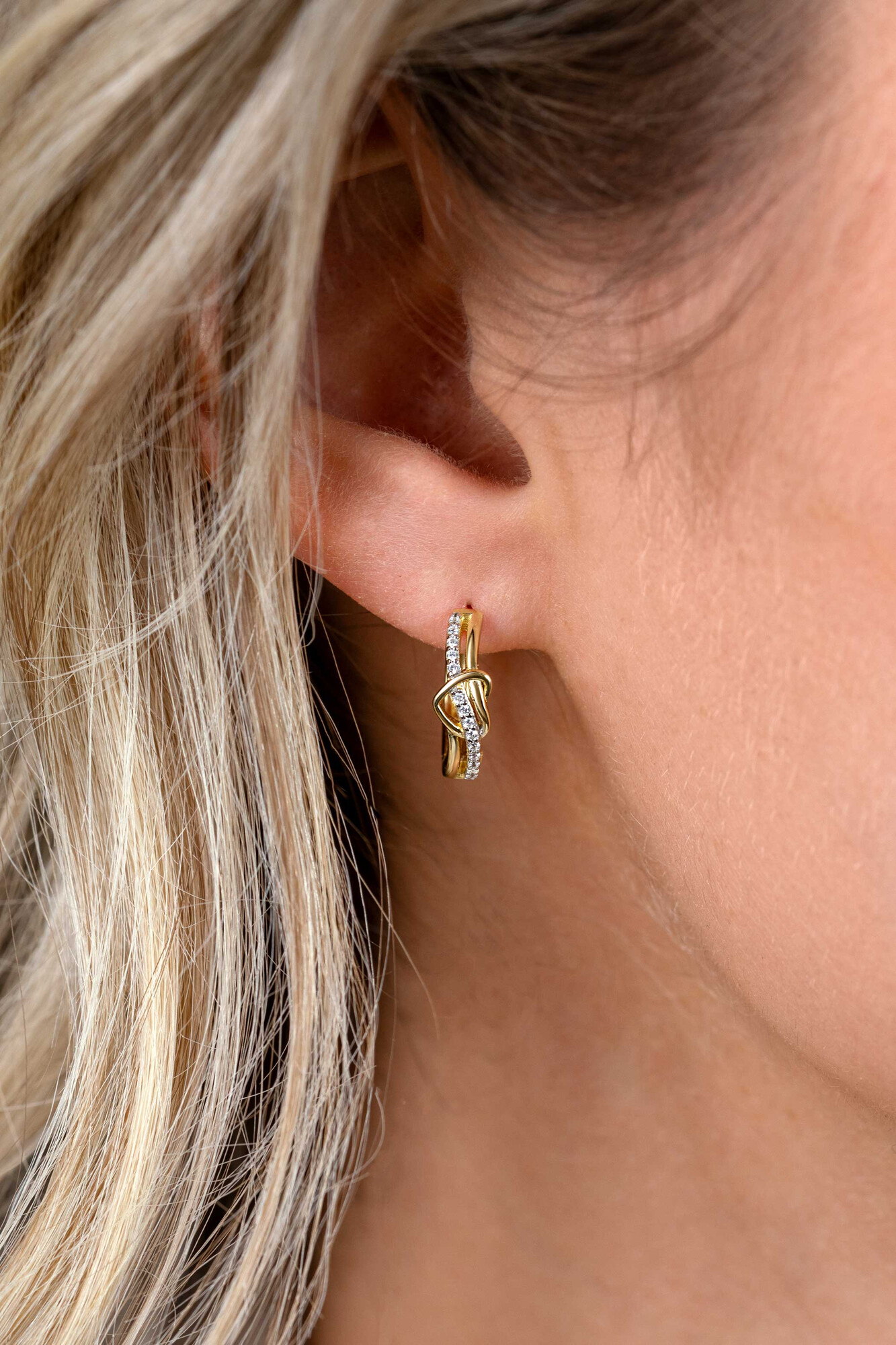 ZINZI zlv. oorringen gg.verg.golf met hart / zirconia's