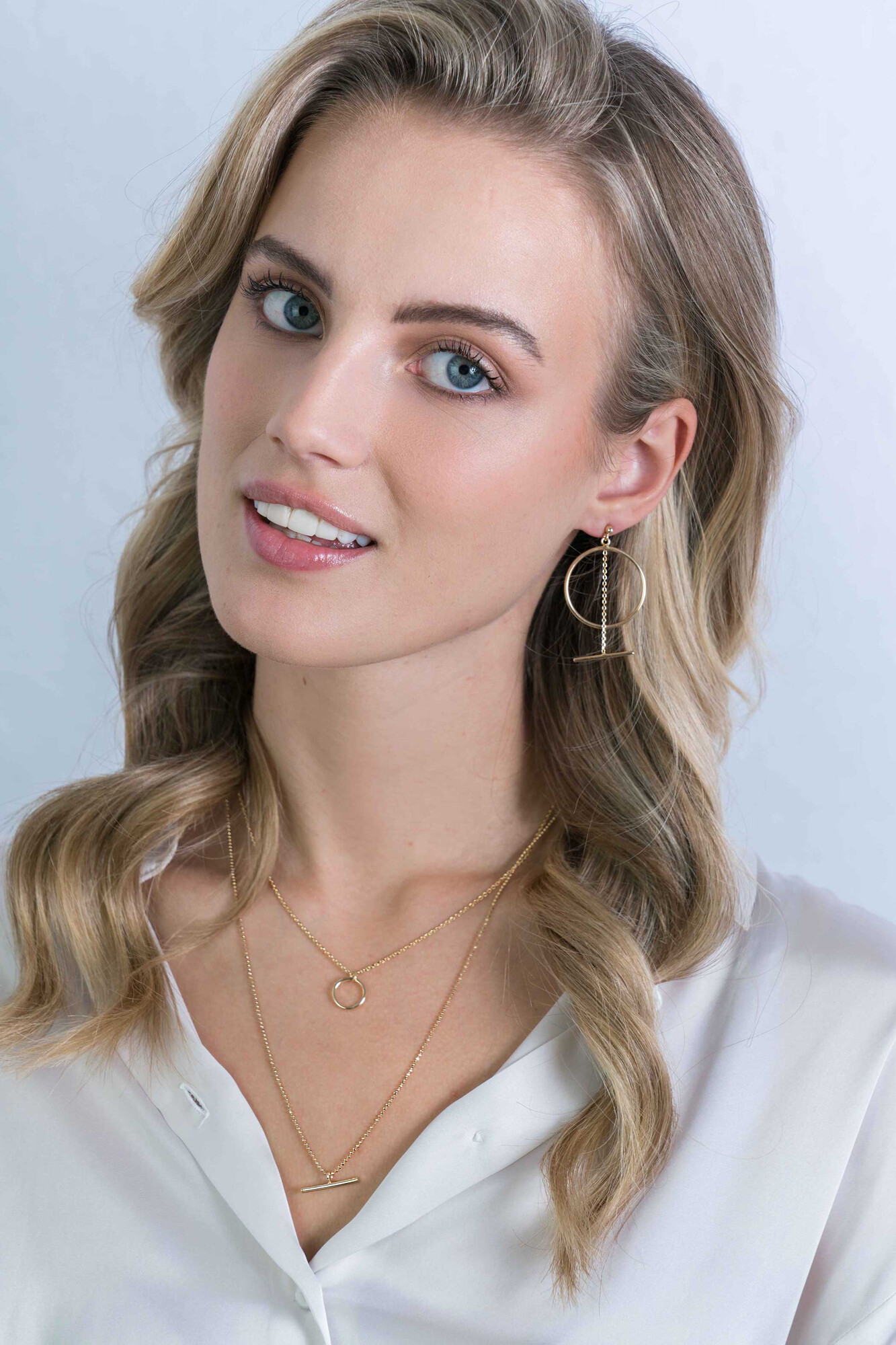 ZINZI silberne große offene runde Ohrringe  55 mm in 14K gelb vergoldet mit Kette und Stab ZIO2098