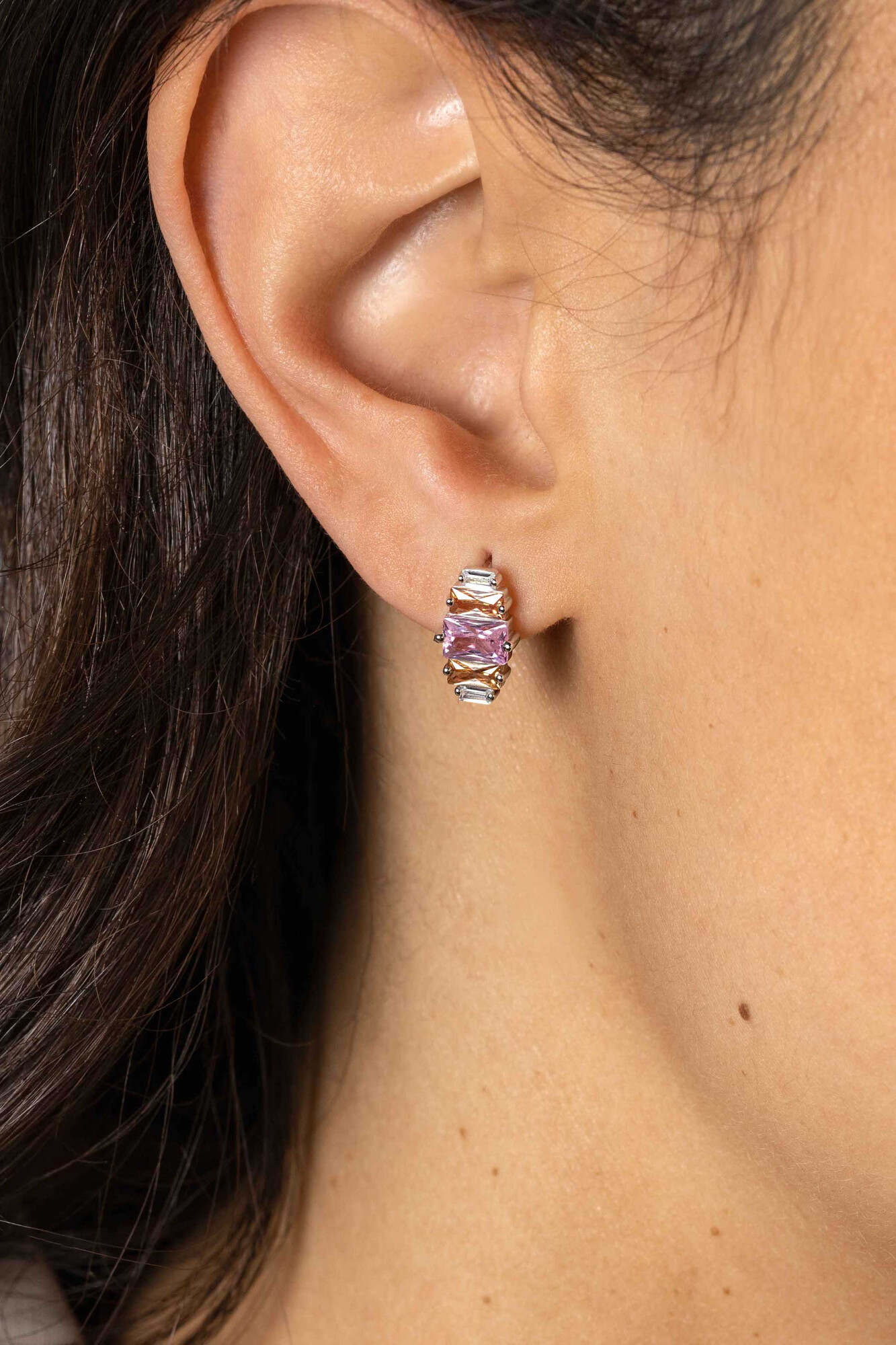 ZINZI zlv. oorknopjes baquette roze/champ/wit zirc.