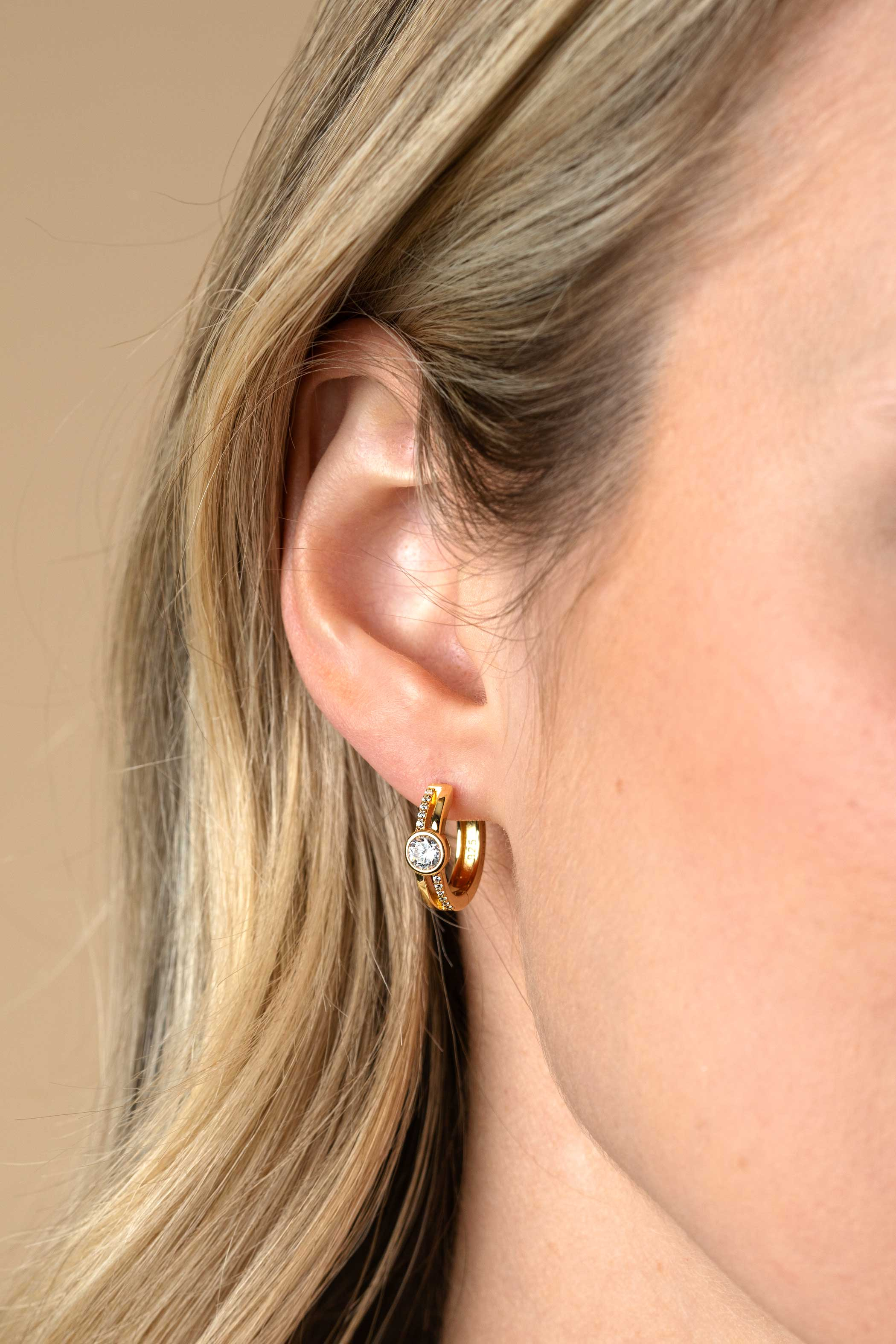 15,5mm ZINZI vergoldete Silber Creolen mit runder Fassung und Multilook, besetzt mit weißen Zirkonia und Luxus-Schnappverschluss ZIO2625