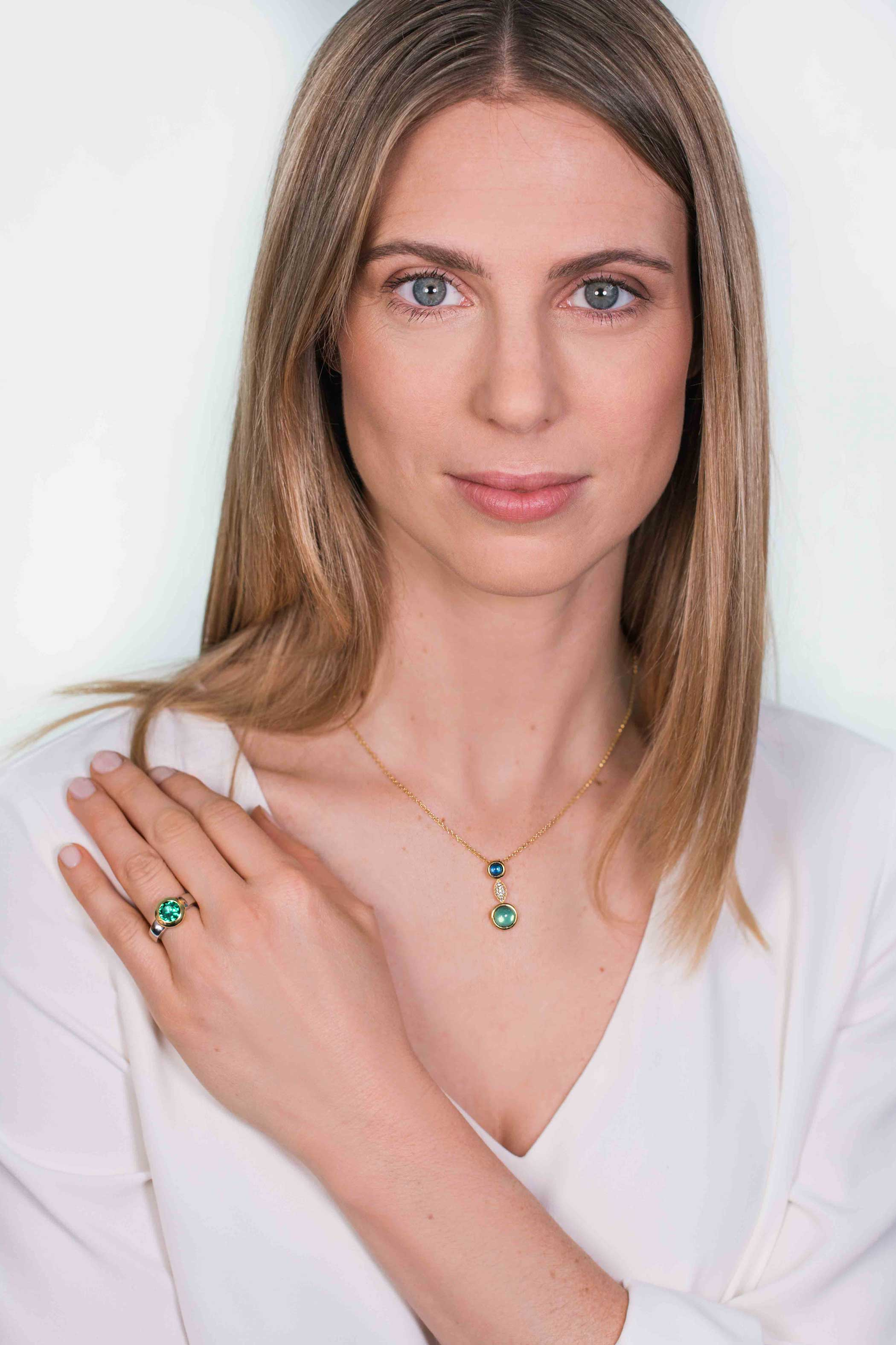 ZINZI silberner Anhänger gelbvergoldet 25mm blaue grüne Farbsteine ZIH1967