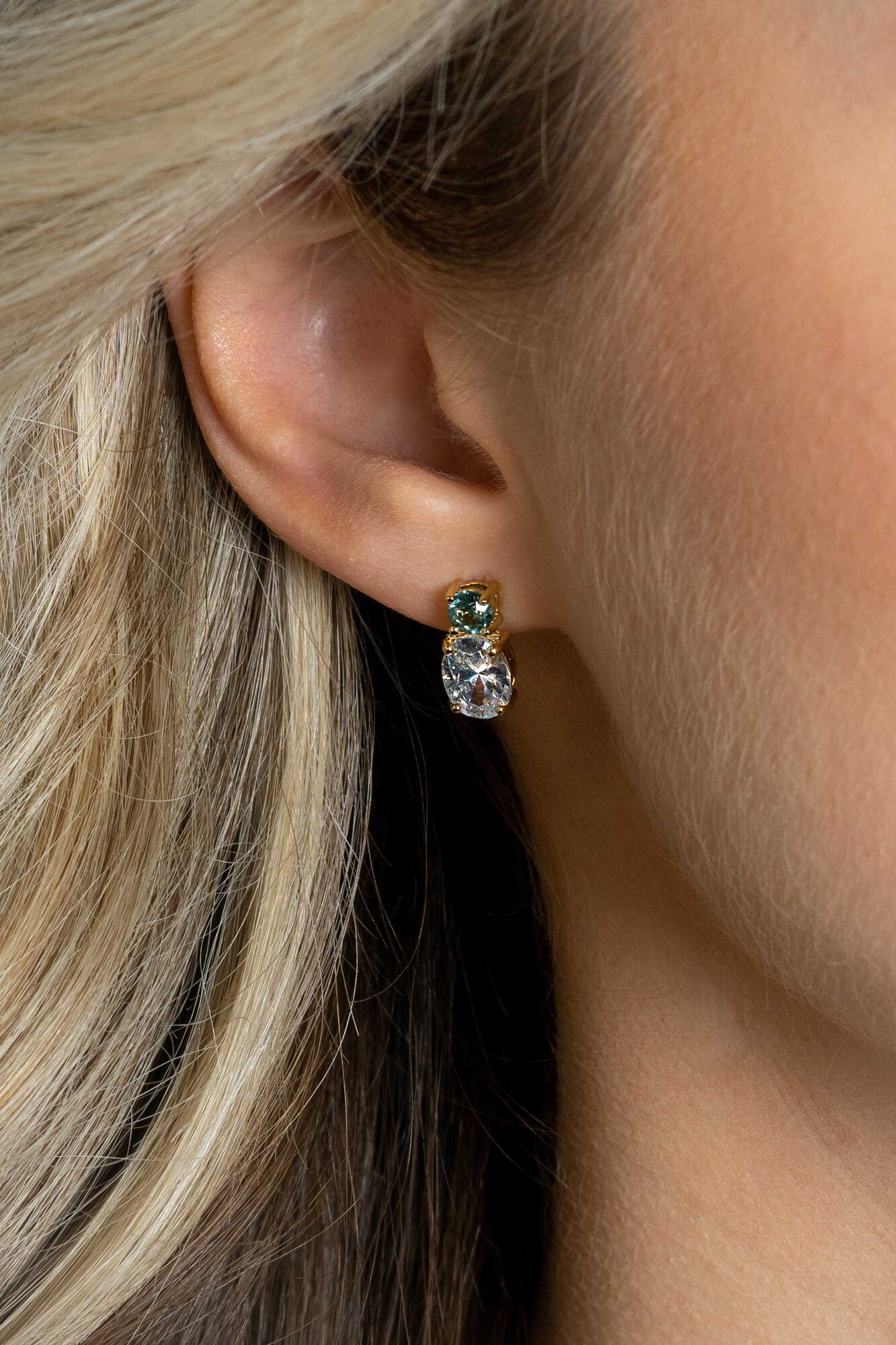 ZINZI zlv. oorstekers gg.verg.blauw en ovaal zirc.