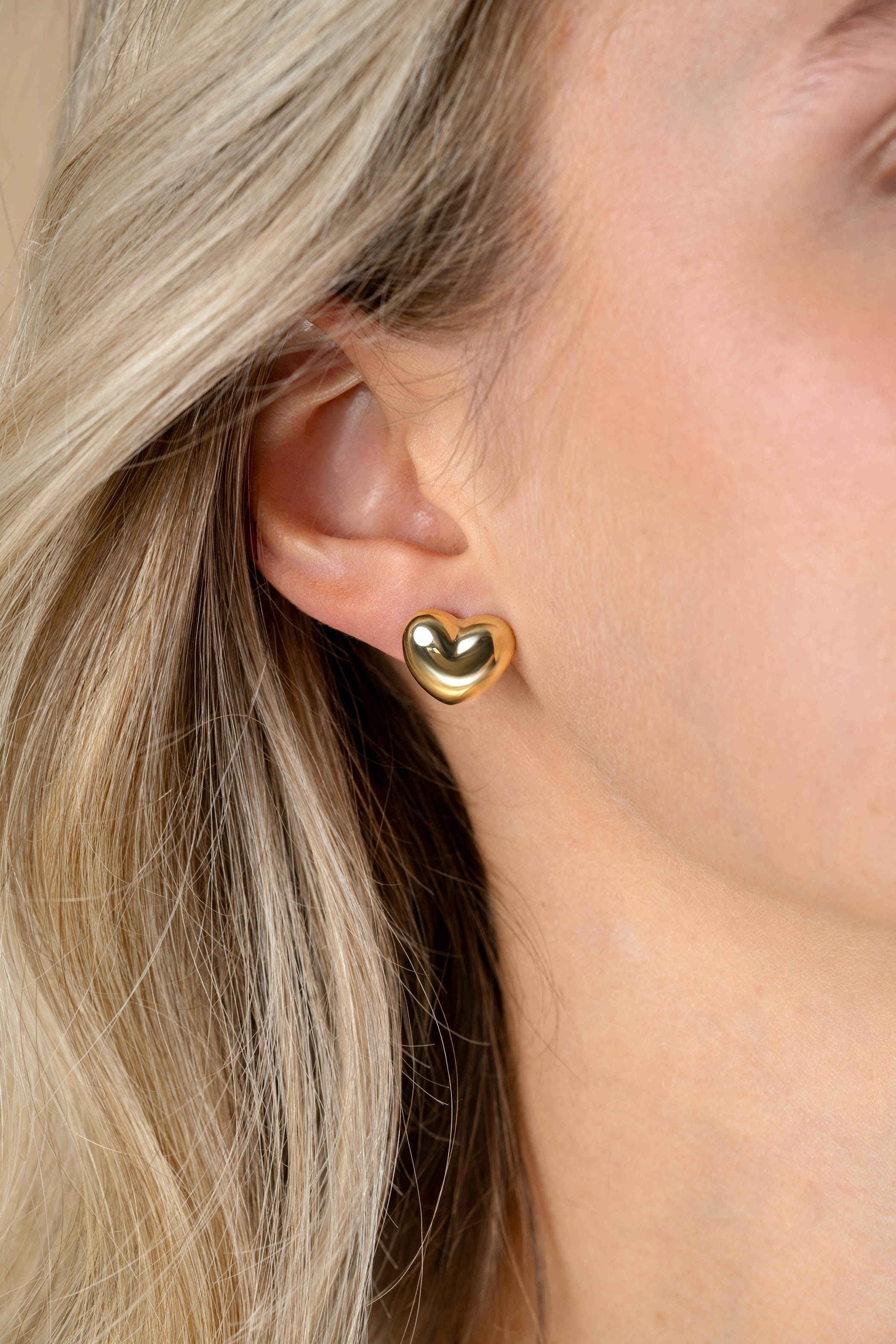 13mm ZINZI Vergoldete Herzförmige Ohrstecker ZIO2672G