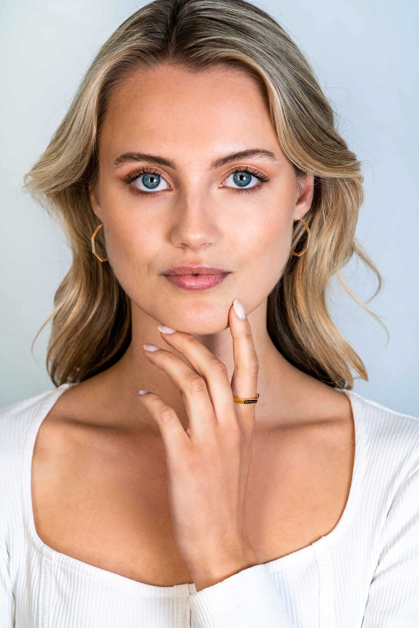 ZINZI * zlv. oorringen geel verguld 7 hoeken 27x2mm