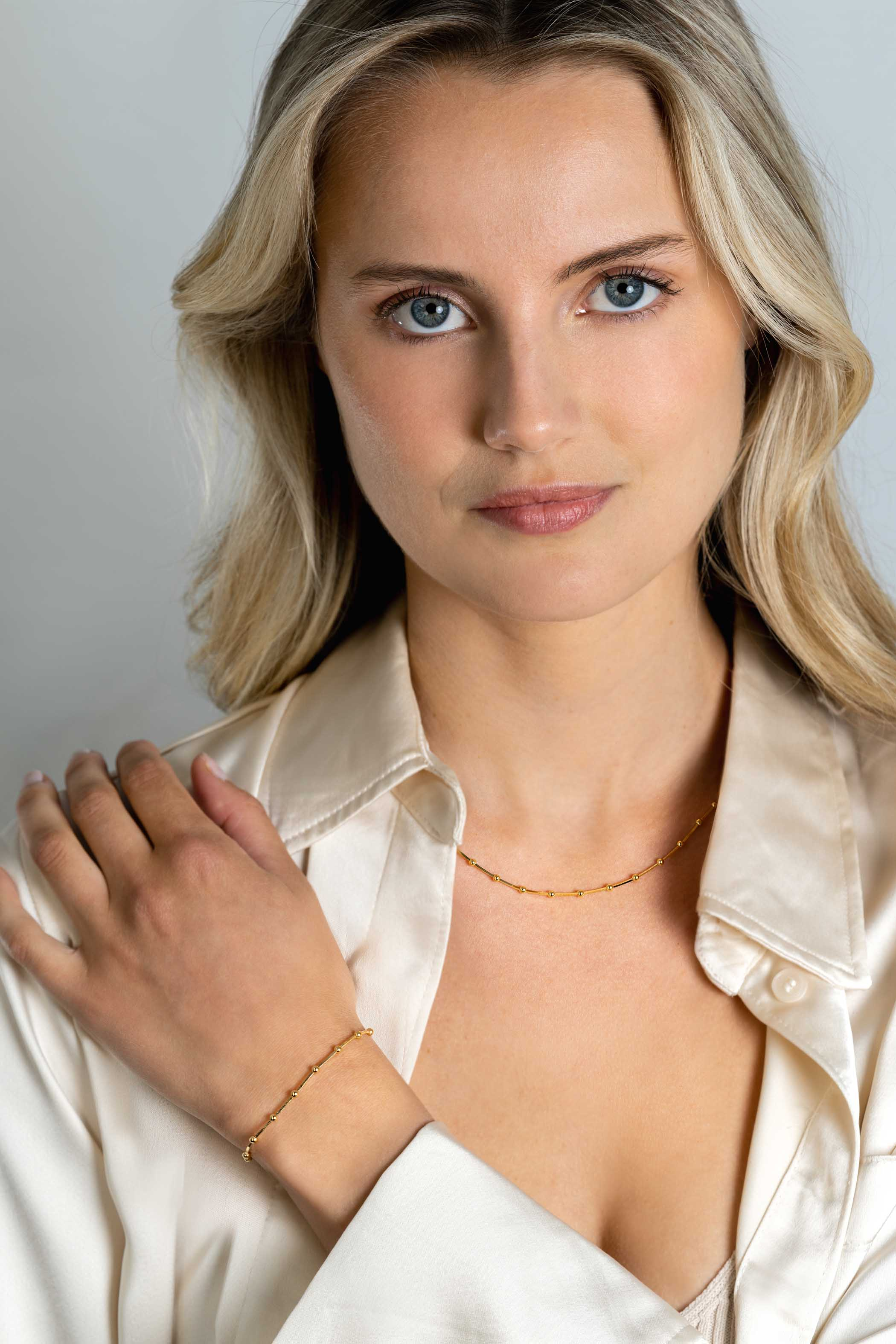 ZINZI zlv.gg.verg.slangencollier met bolletjes 42/45