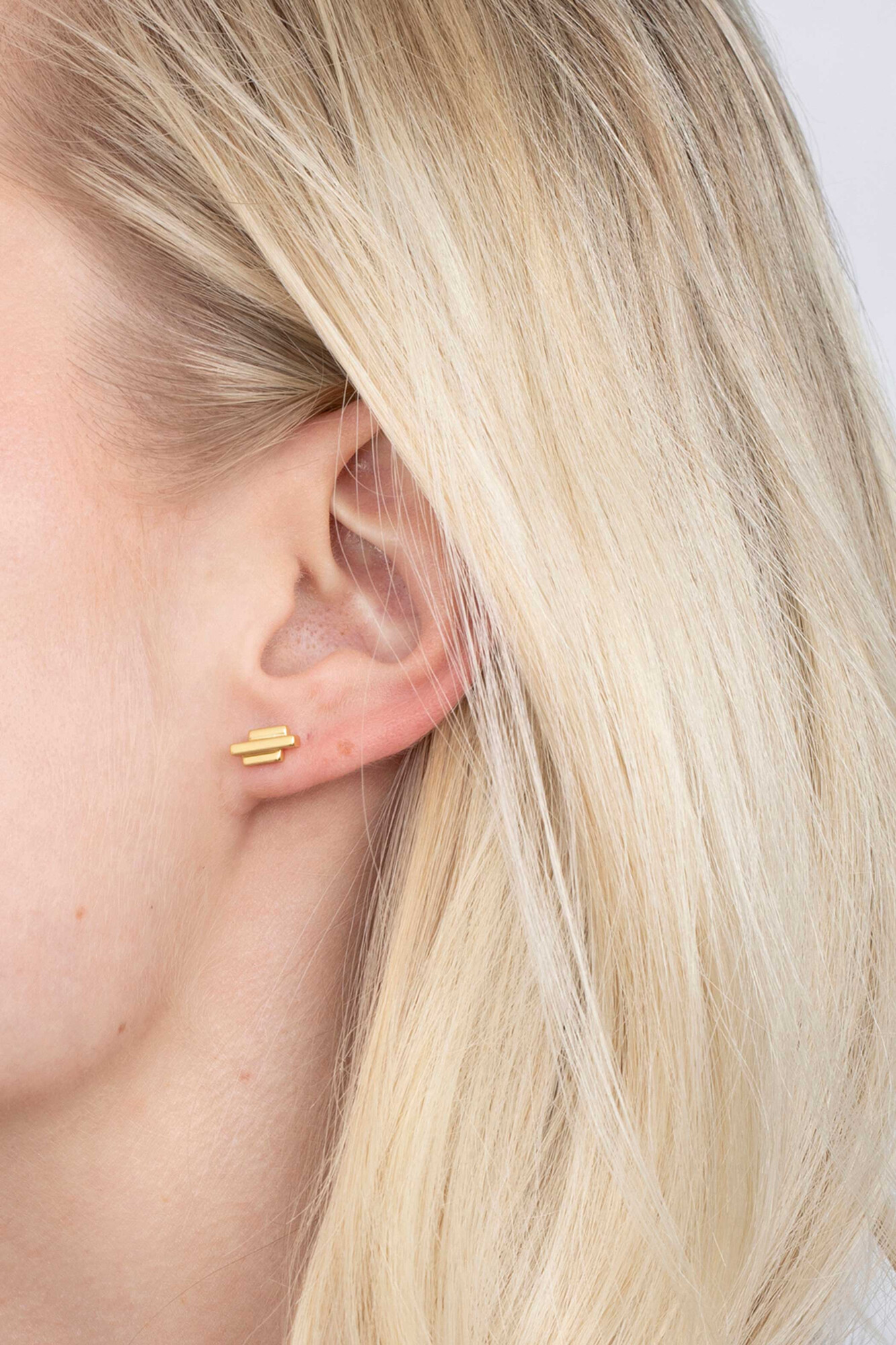 ZINZI silberne Ohrstecker gelb vergoldet Stäbchen Form glatt 9mm ZIO1586G