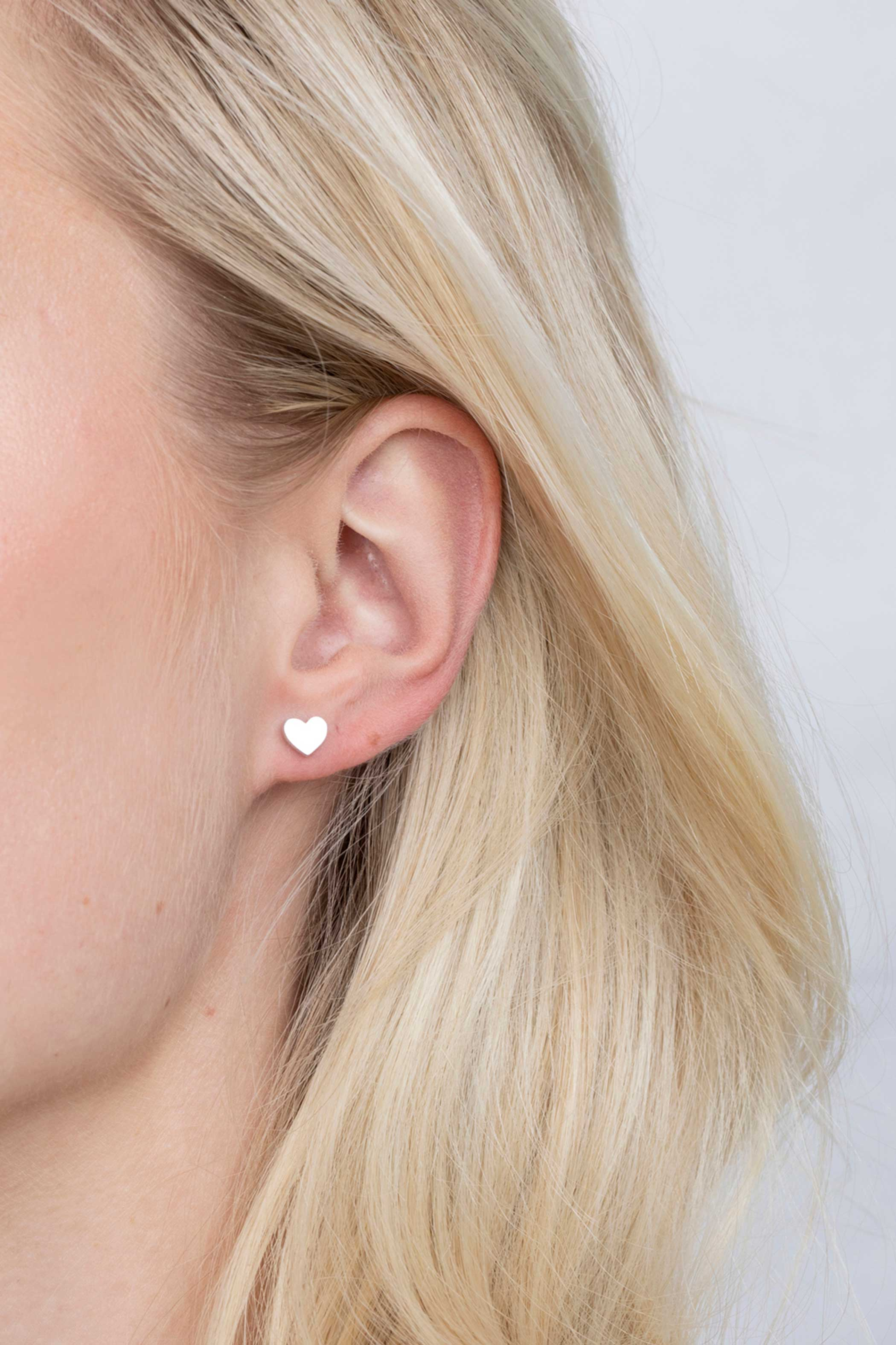 ZINZI silberne Ohrstecker glatt Herz 6mm ZIO1378