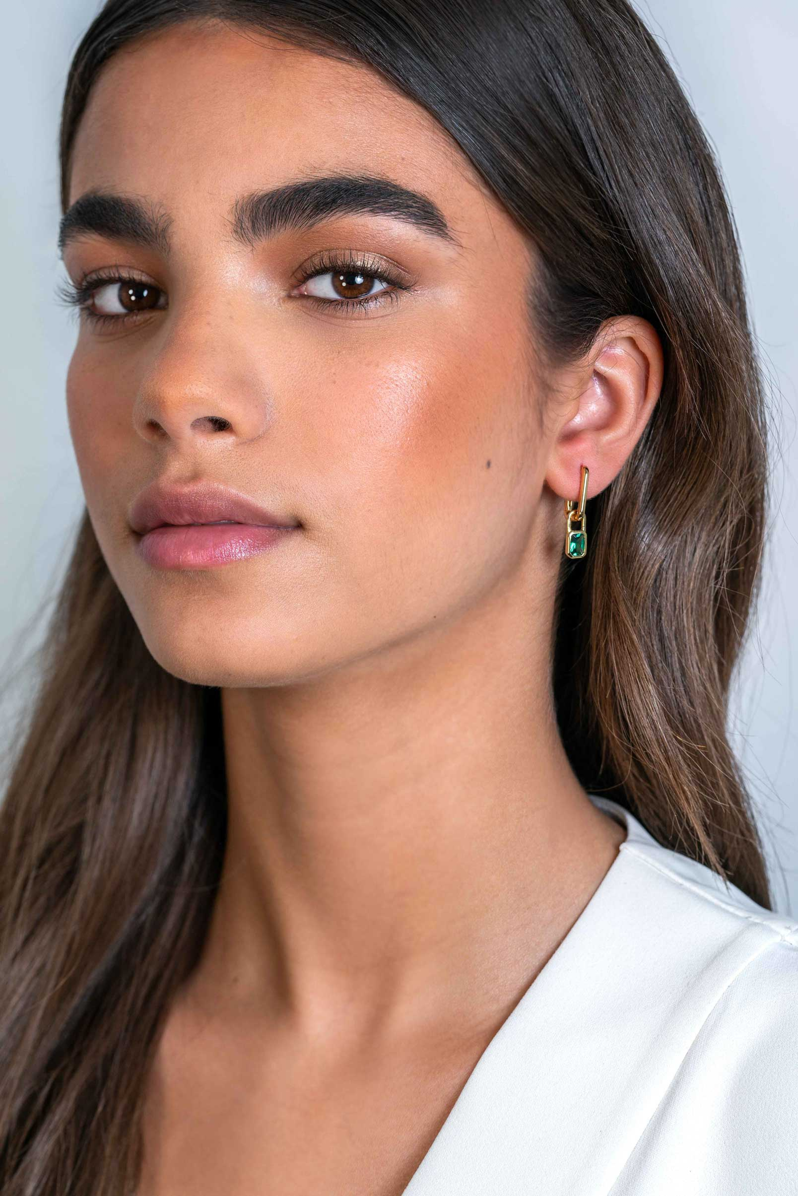 ZINZI zlv. oorbedels gg.verg. vk groene kleursteen