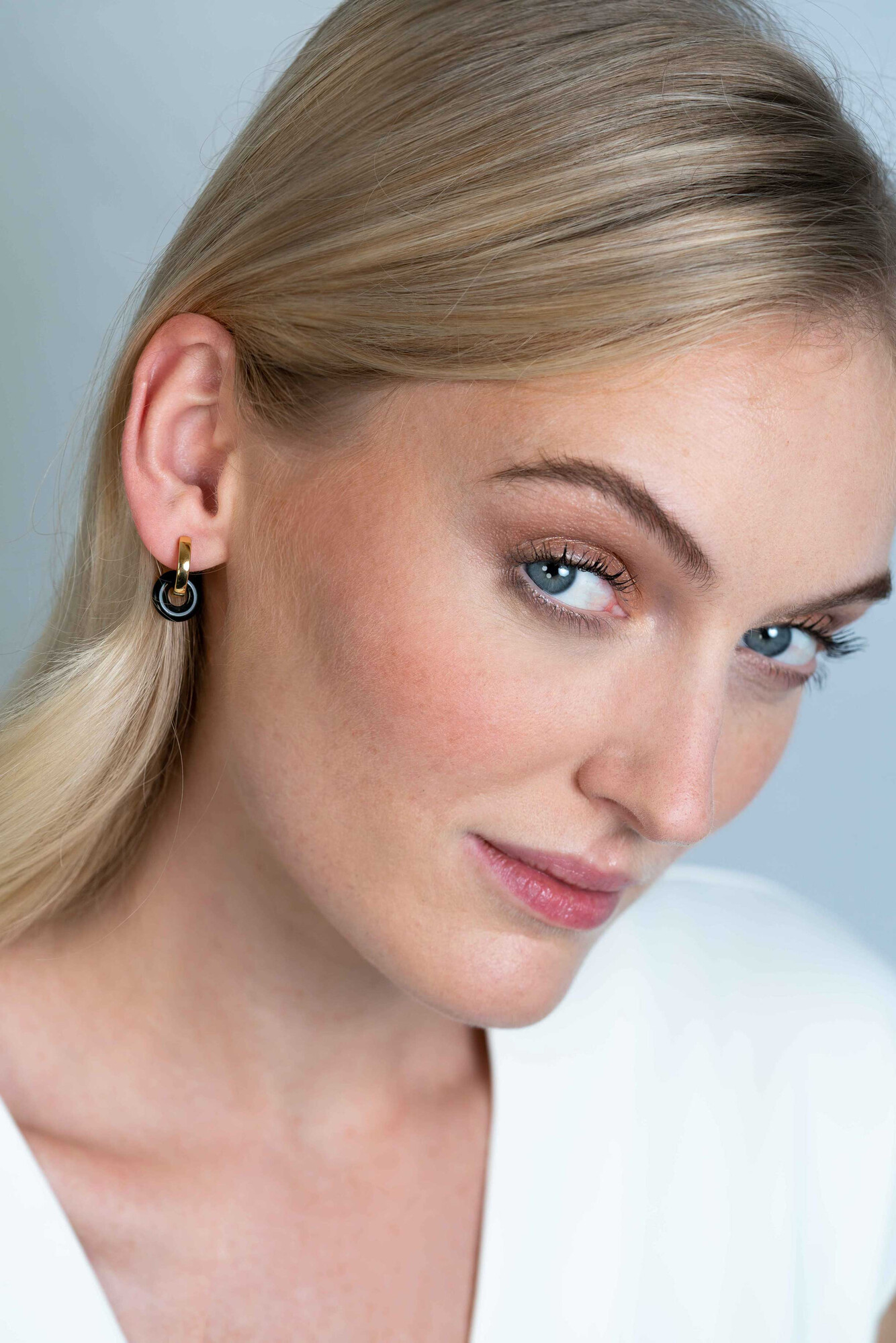 ZINZI Ohranhänger rund 12mm schwarzer Onyx ZICH2274Z. Exkl. Ohrringe