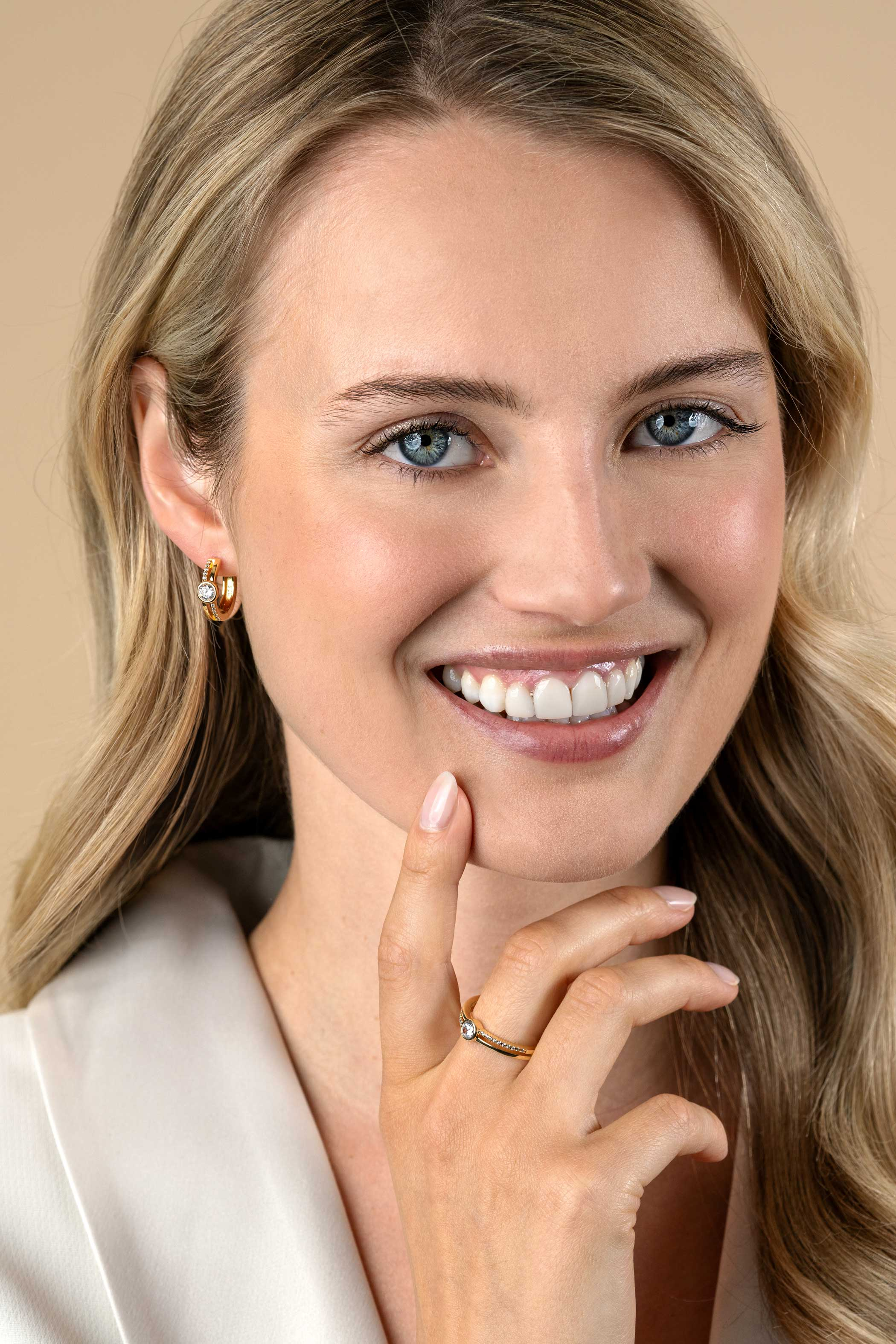 15,5mm ZINZI vergoldete Silber Creolen mit runder Fassung und Multilook, besetzt mit weißen Zirkonia und Luxus-Schnappverschluss ZIO2625