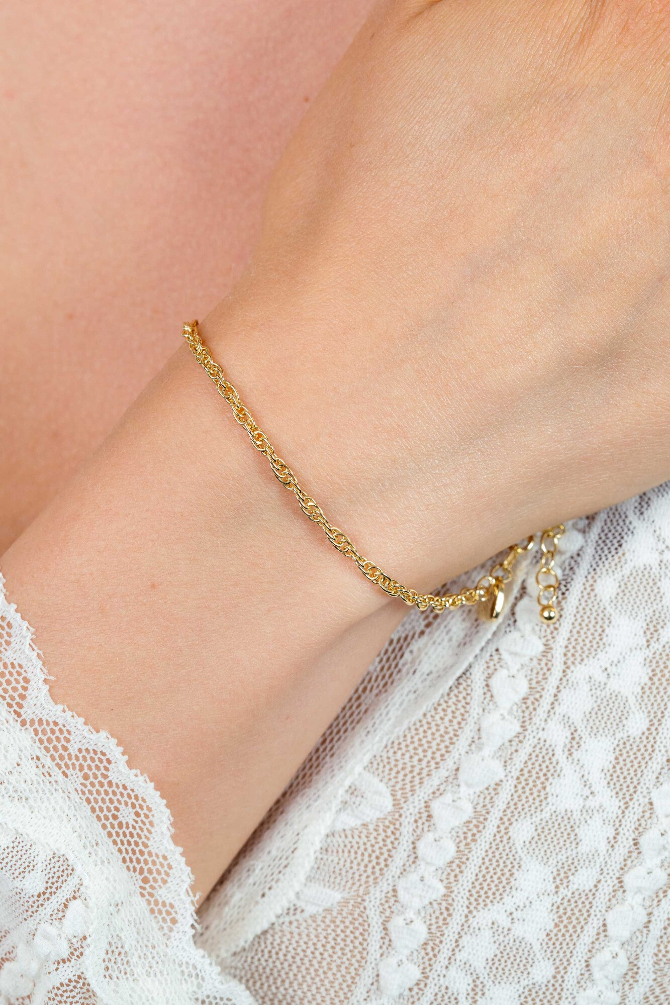 ZINZI zlv. armband gg.verg. fantasie koord