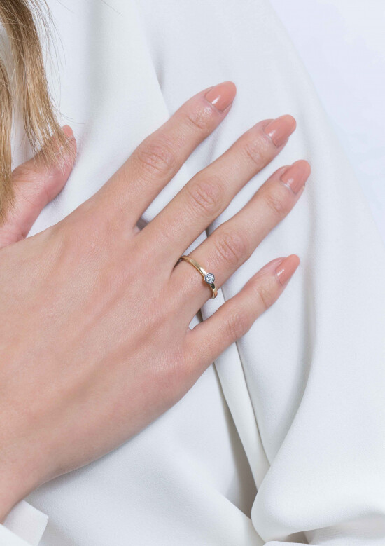"ZINZI Gold 14 Karat Gold Ansteckring rund weiß ZGR147"
