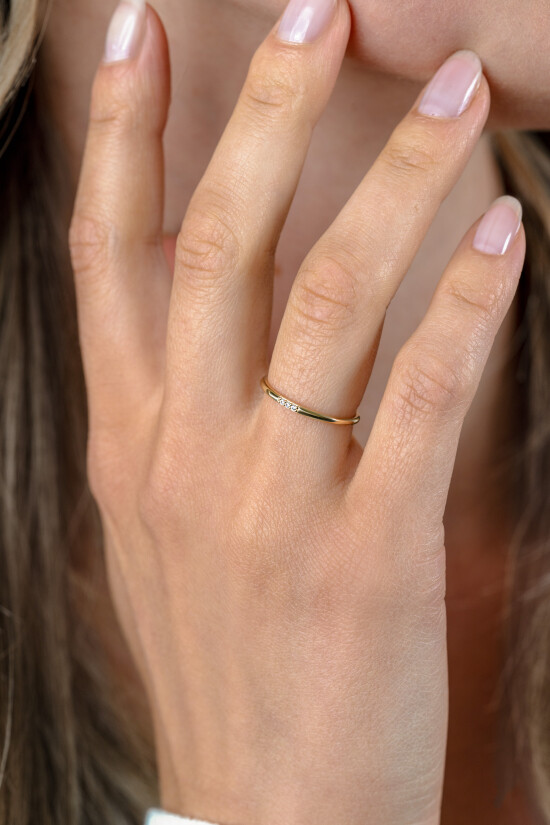 ZINZI GOLD rijring met 3 zirconia's mt.54