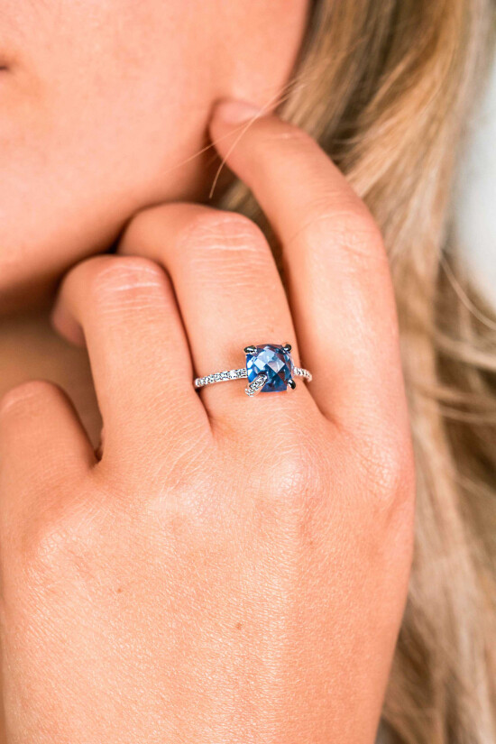 ZINZI silberner Ring viereckig blau weiß  ZIR1470B