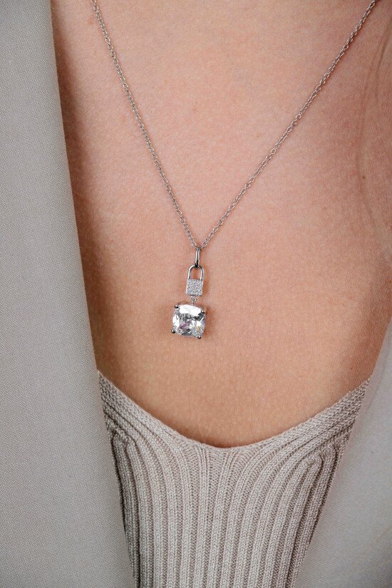 ZINZI Silberanhänger mit quadratischen weißen Zirkonia- und Pavé-Fassung 24mm ZIH2268