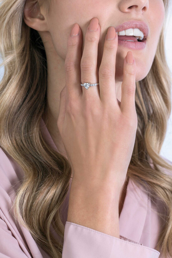 ZINZI silberner Ring Herz weißer Zirkonia ZIR2134
