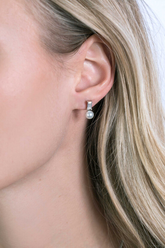 ZINZI silberne weiße Perlenohrstecker mit  weißem Zirkonia Baguetteschliff ZIO2135