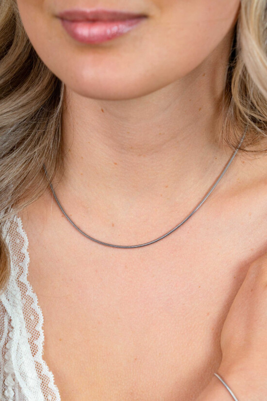 ZINZI zlv. slangen collier rond 1.7mm