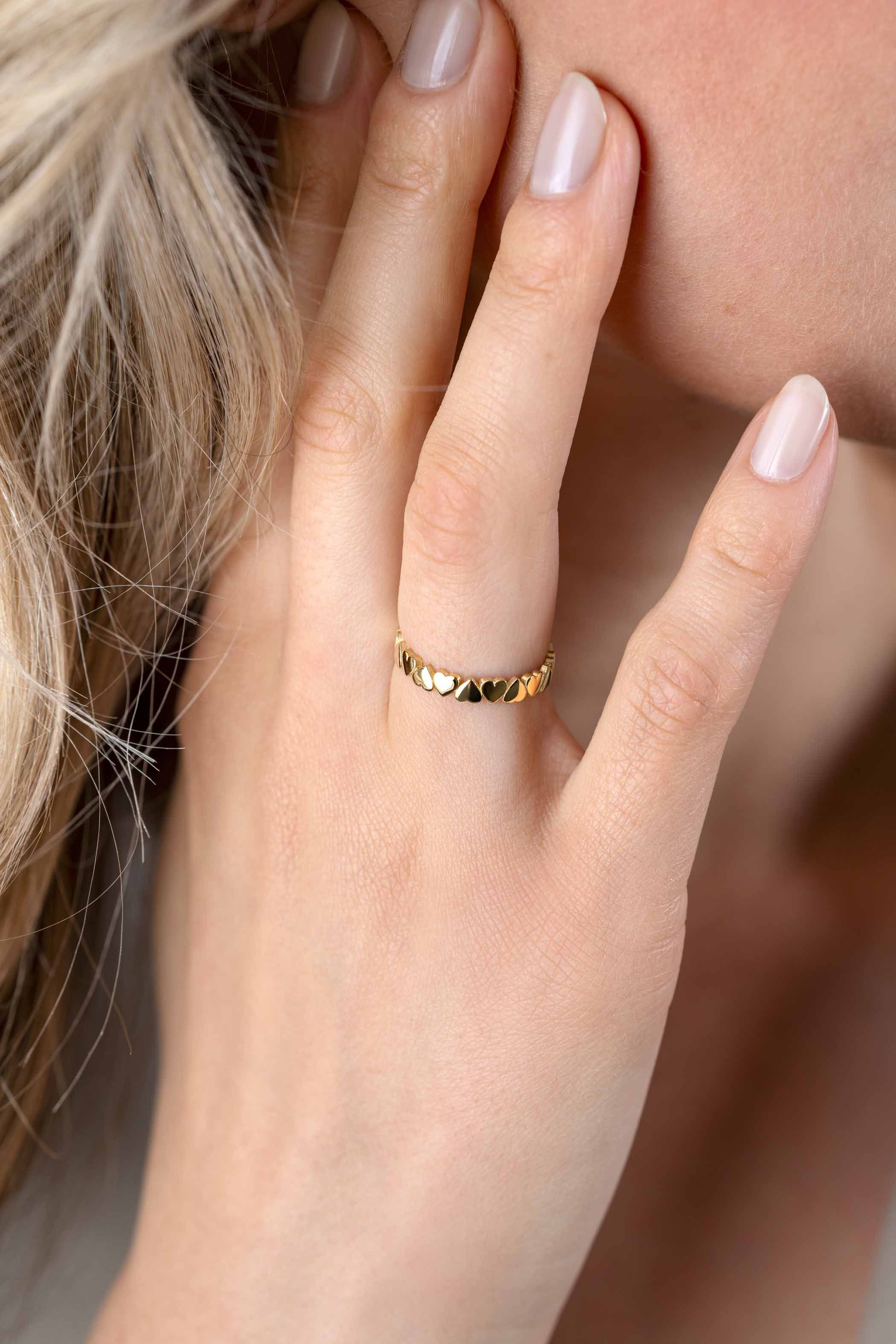 ZINZI Gold ring hartjes rondom mt.54