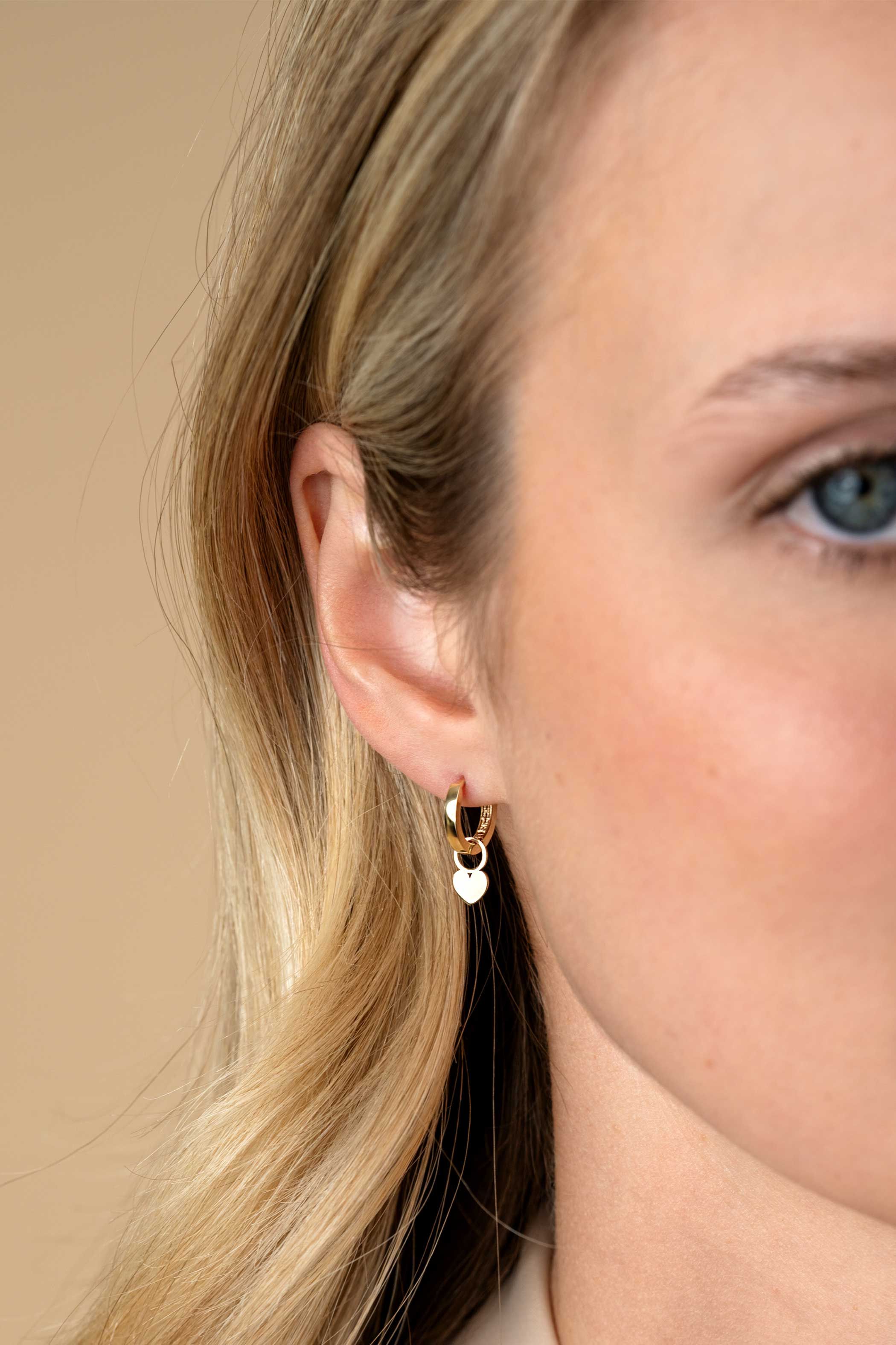ZINZI GOLD oorbedels hart plaatje 5.4mm