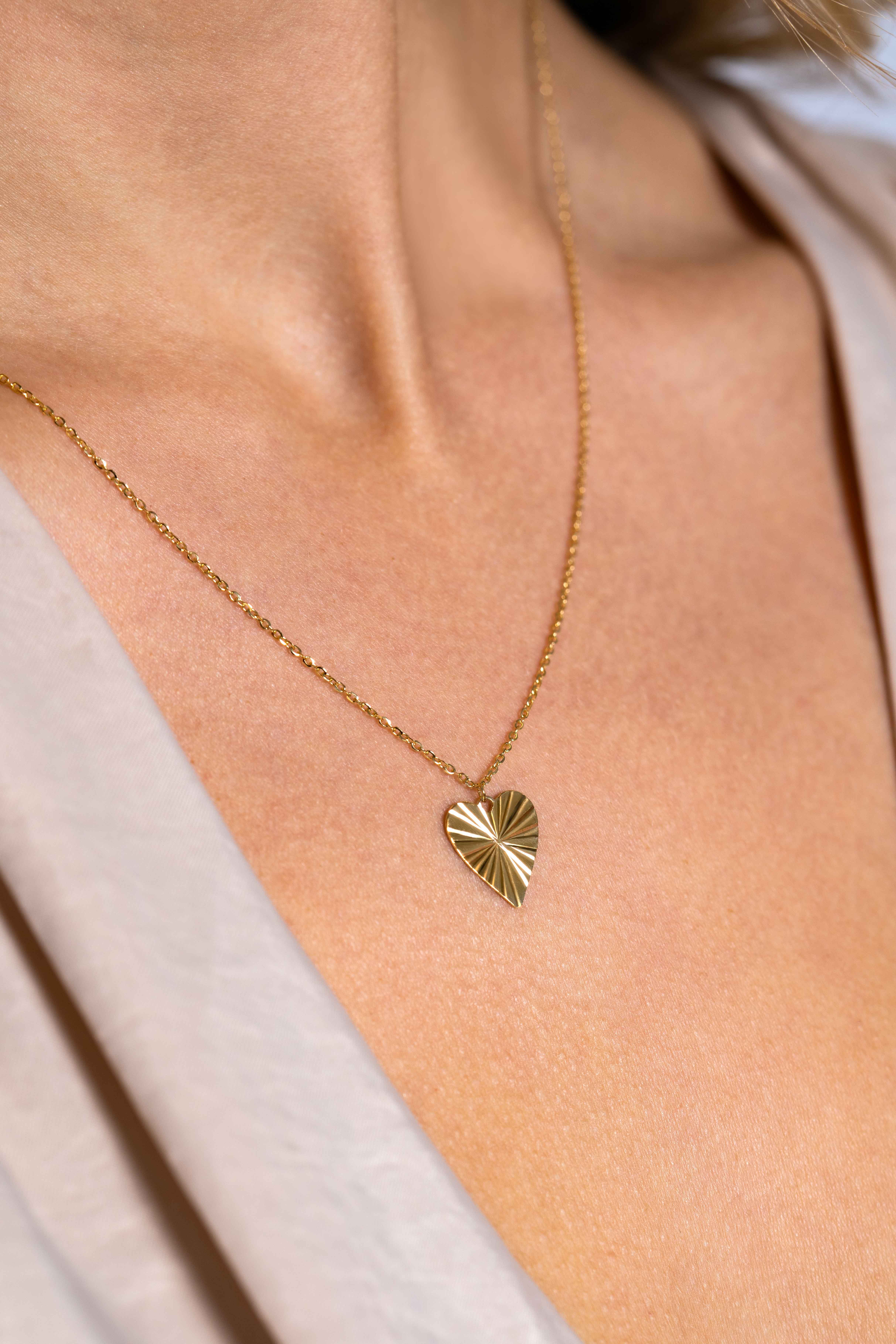 ZINZI GOLD collier met gediamanteerd hart hanger