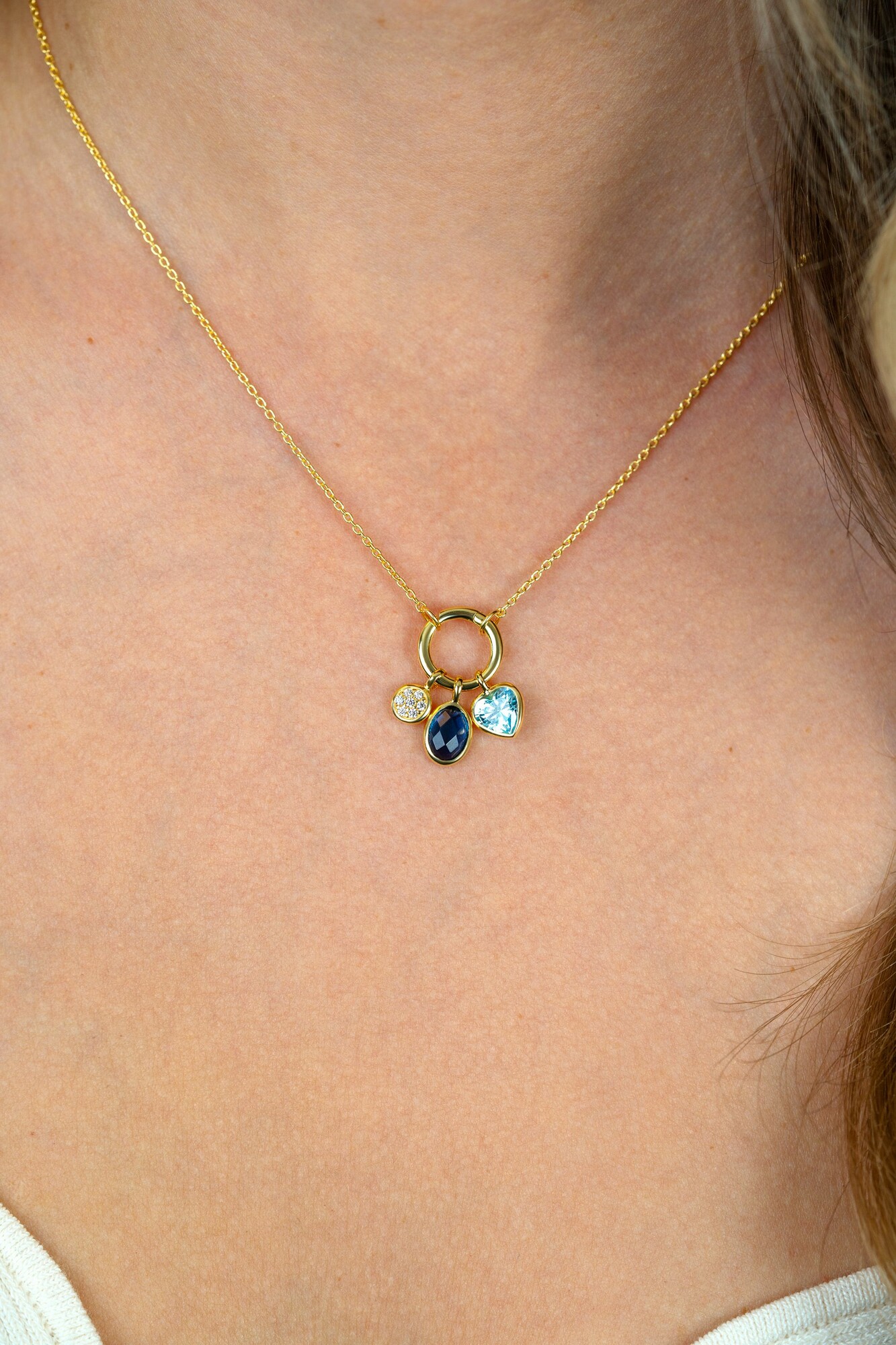 ZINZI zlv.coll.gg.verg.voorsluiting/3 bedels blauw/cz