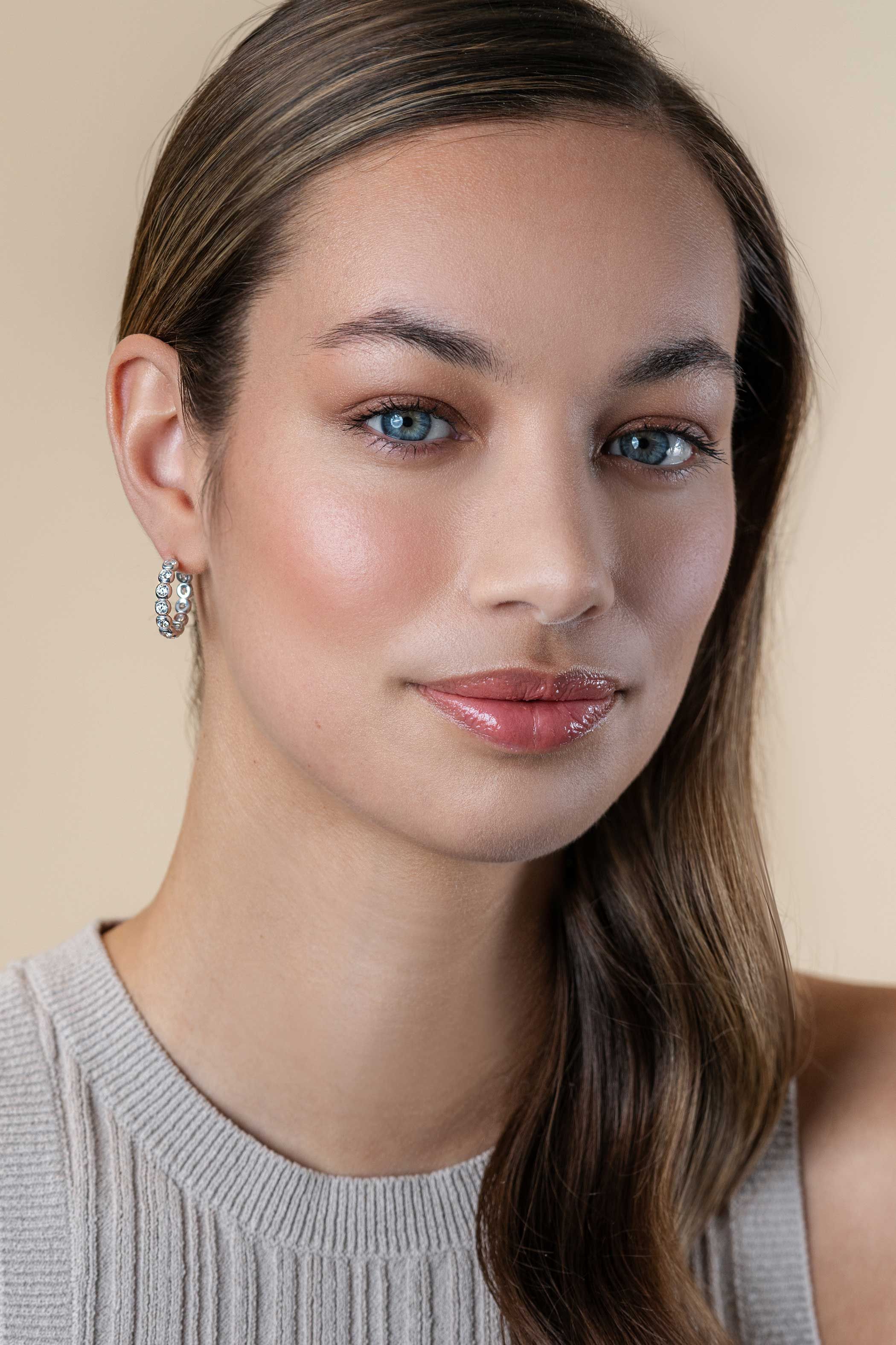 ZINZI zlv. oorstekers met ronde zirconia's 21x4mm