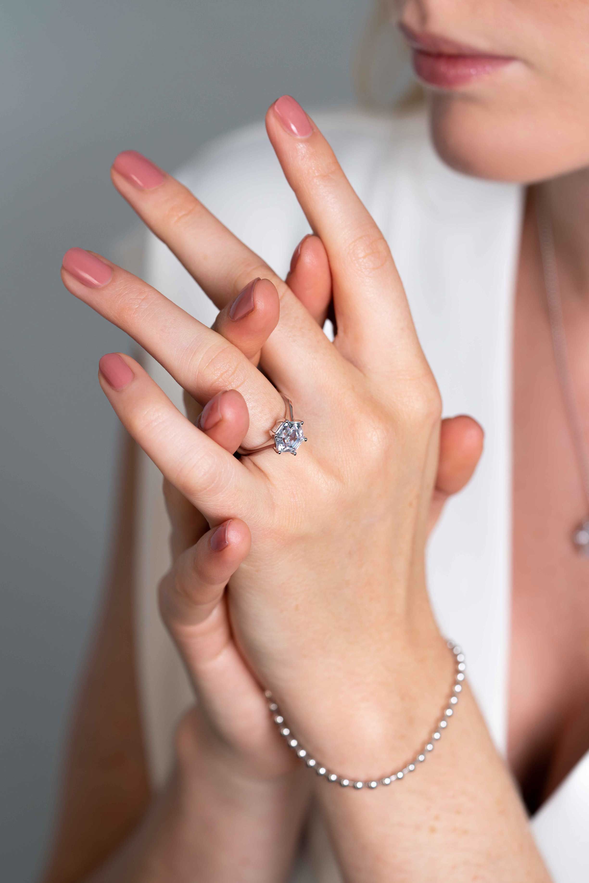 ZINZI silberner Ring mit sechseckigen weißen Zirkonia 10mm ZIR2259