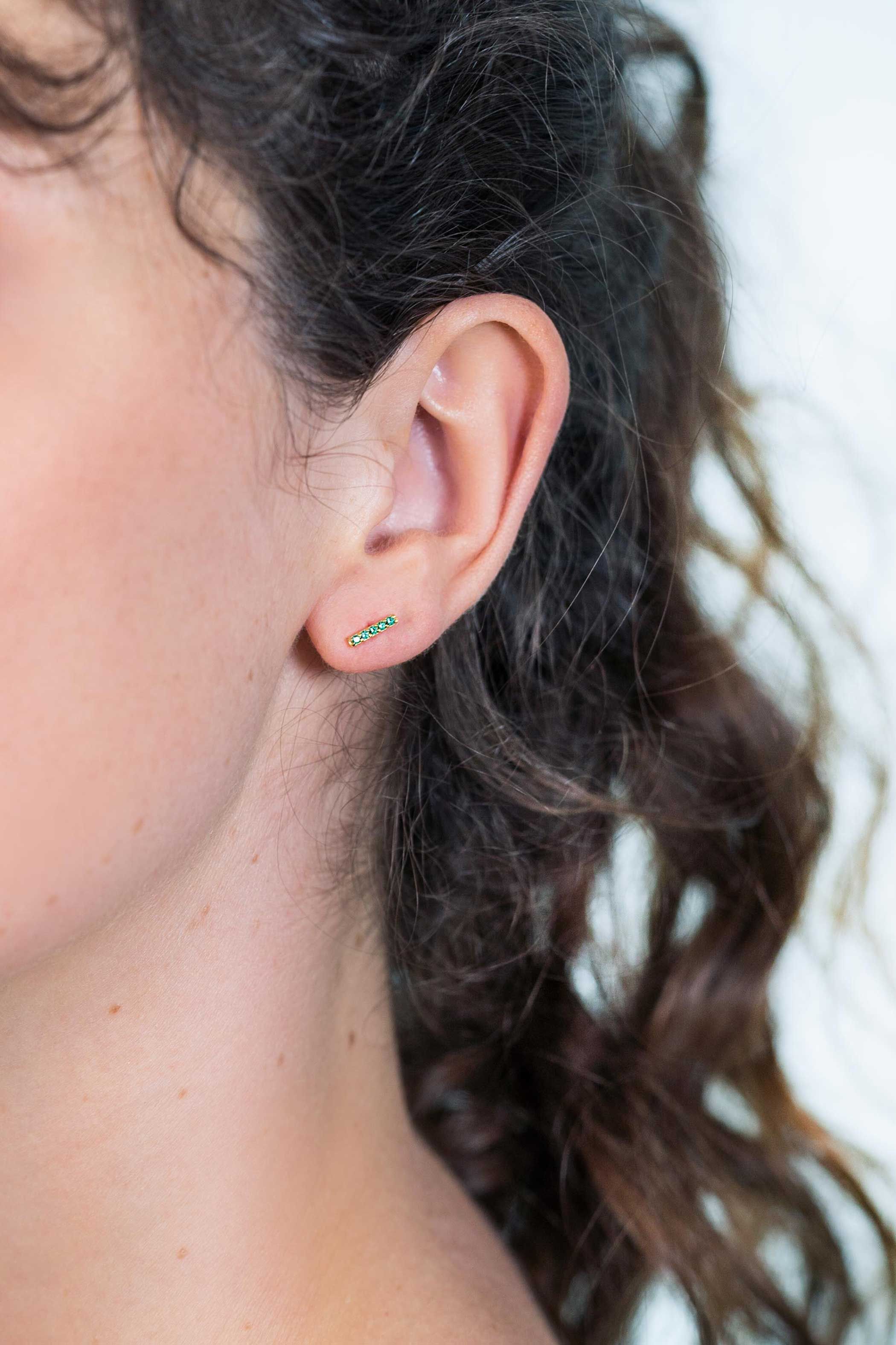ZINZI silberne gelbvergoldete Ohrstecker Stab grün 8mm ZIO1689GG