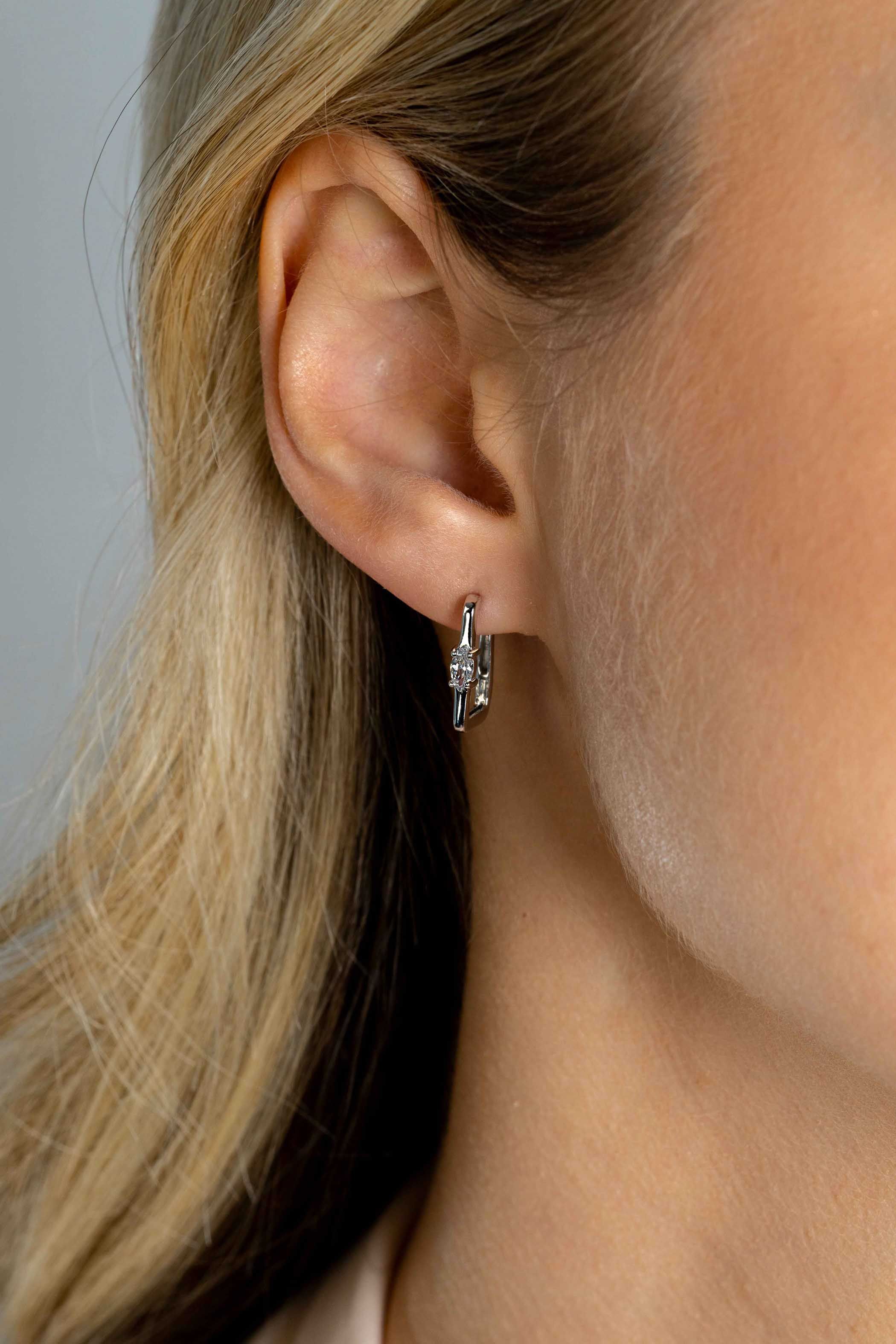 ZINZI zlv. oorringen rechthoek / ovale zirc.15x2mm