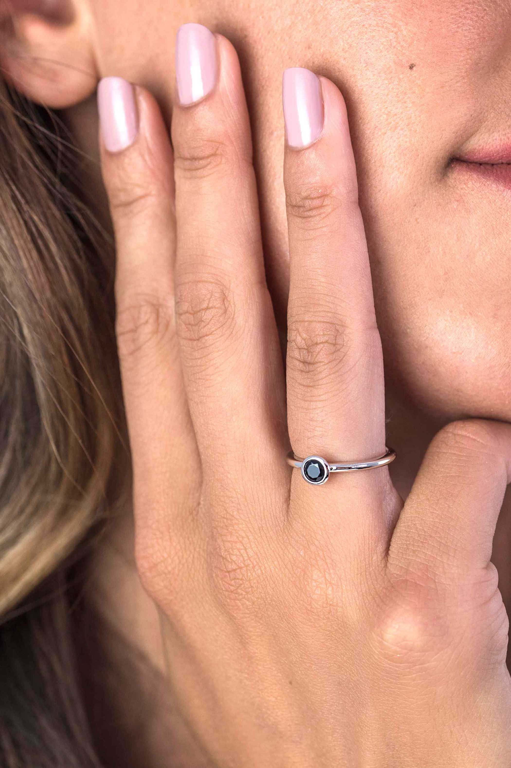 ZINZI silberner Ansteckring rund schwarz ZIR1298Z