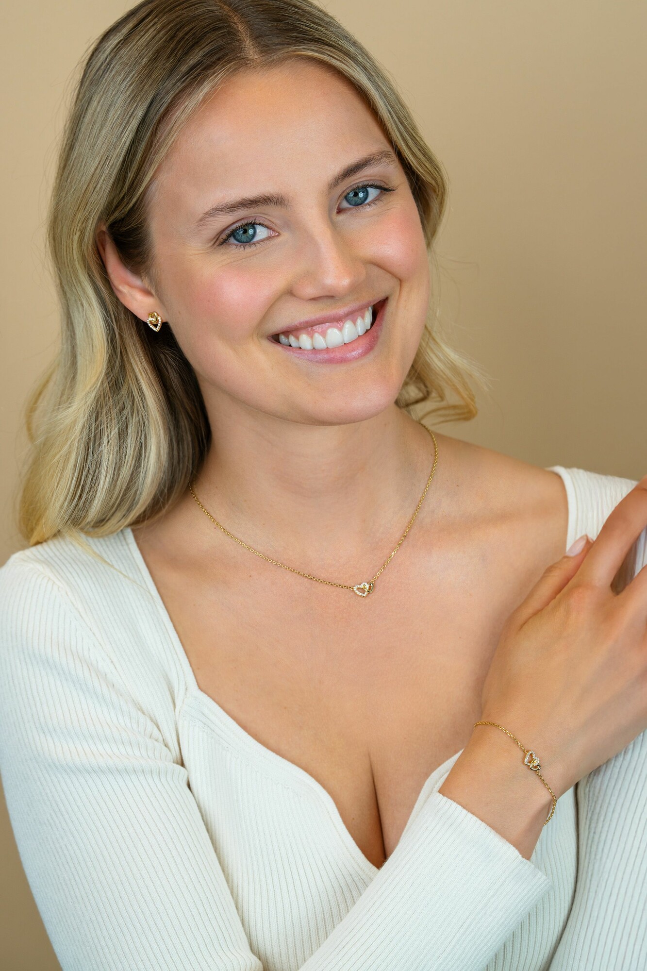 ZINZI zlv. collier gg.verg.2 hartjes verbonden 1x zirc.