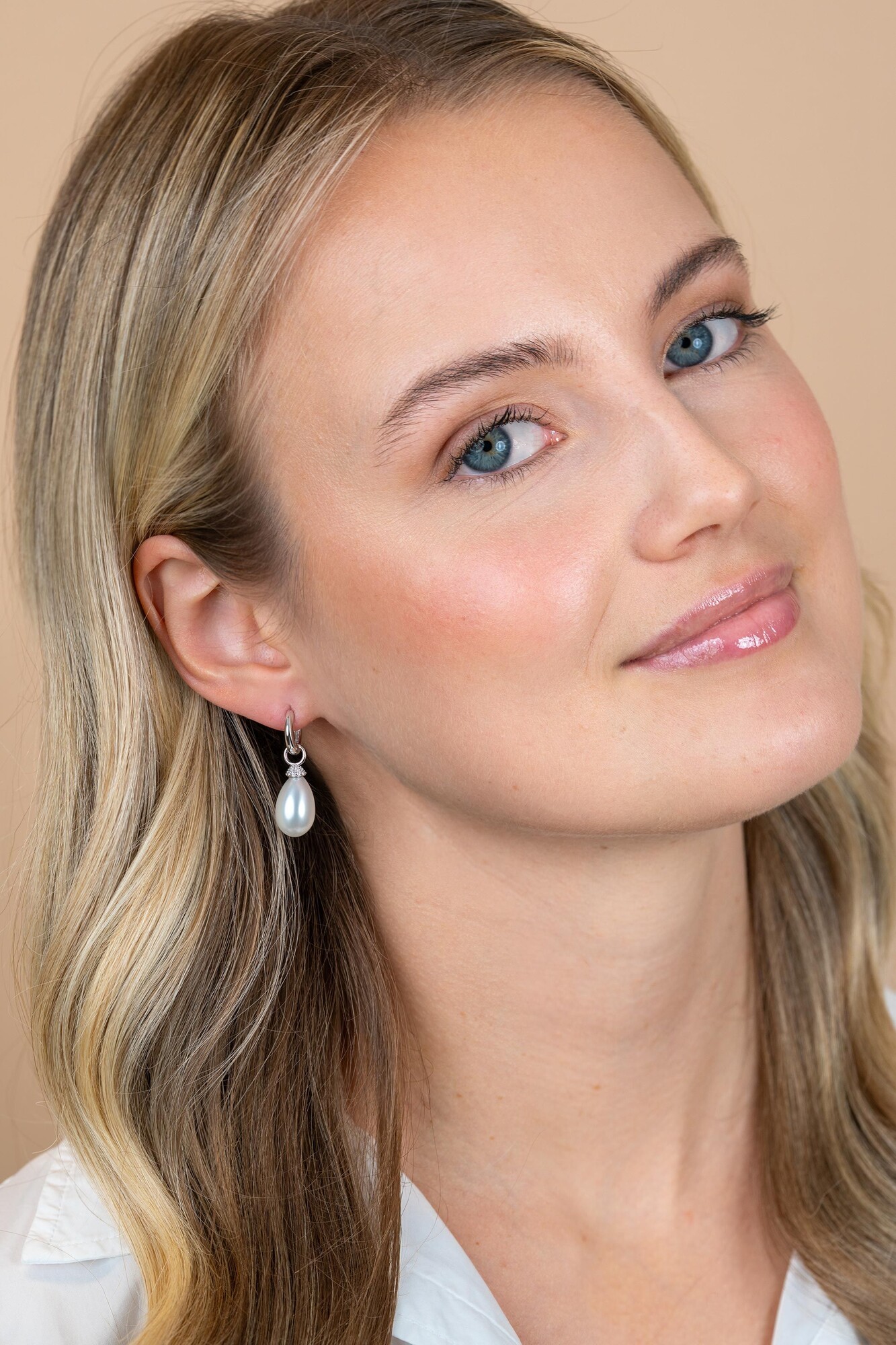 ZINZI zlv. oorbedels kapje zirc./druppelvorm parel