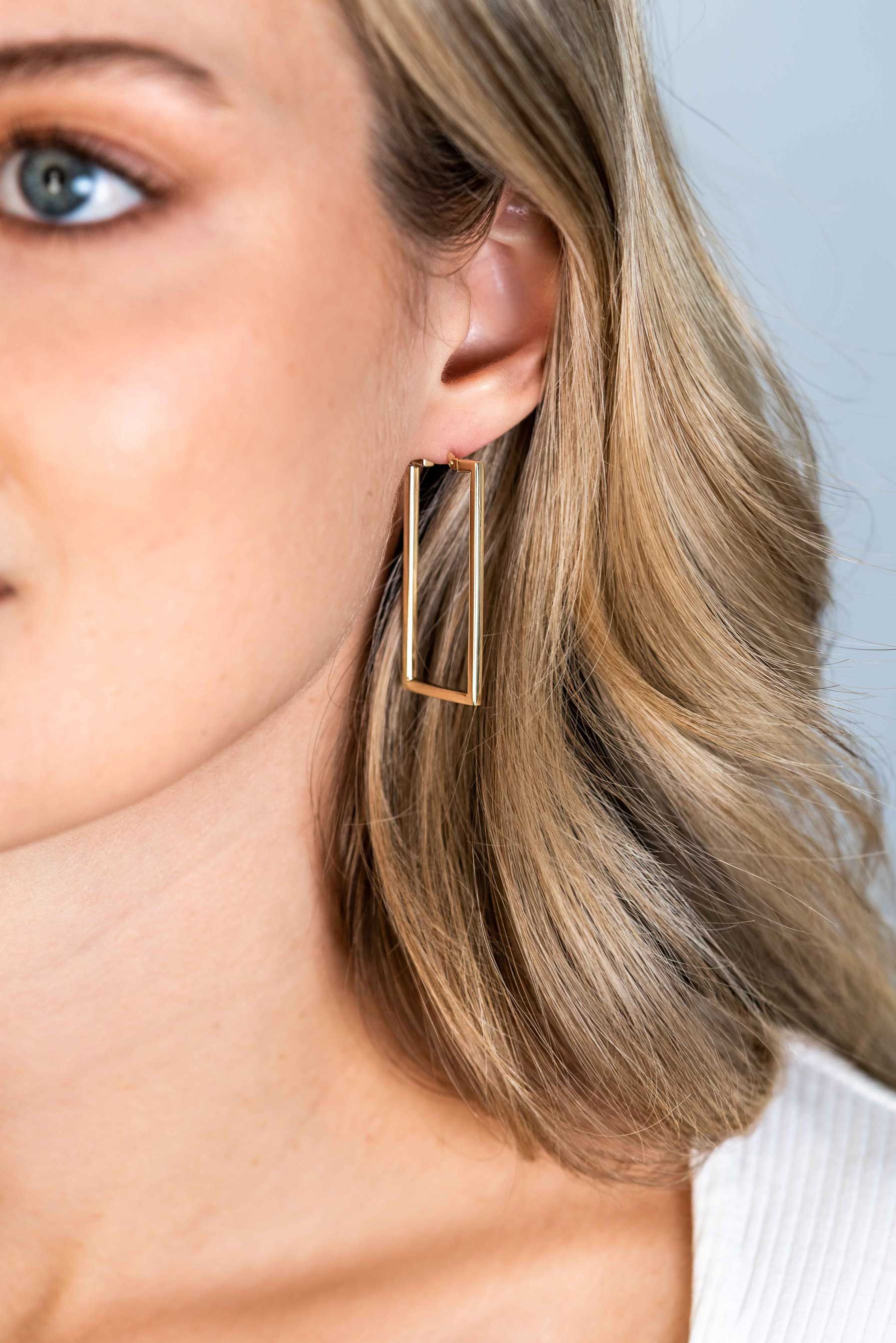 ZINZI * zlv. oorringen geel verguld rechthoek 40x2mm