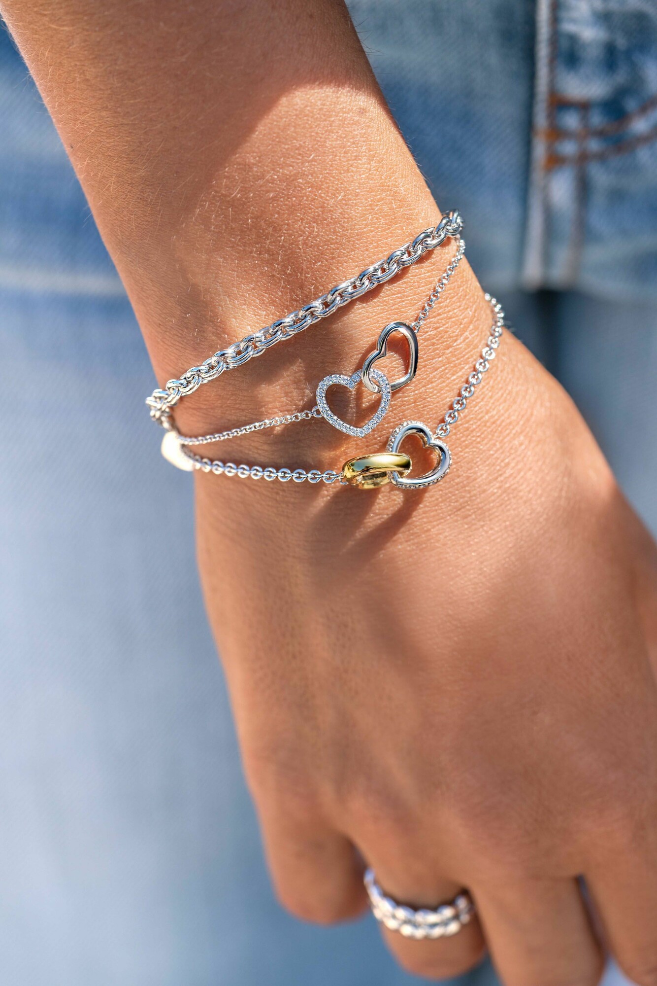 ZINZI zlv.armband bic.2 hartjes in elkaar 1x zirc.pave
