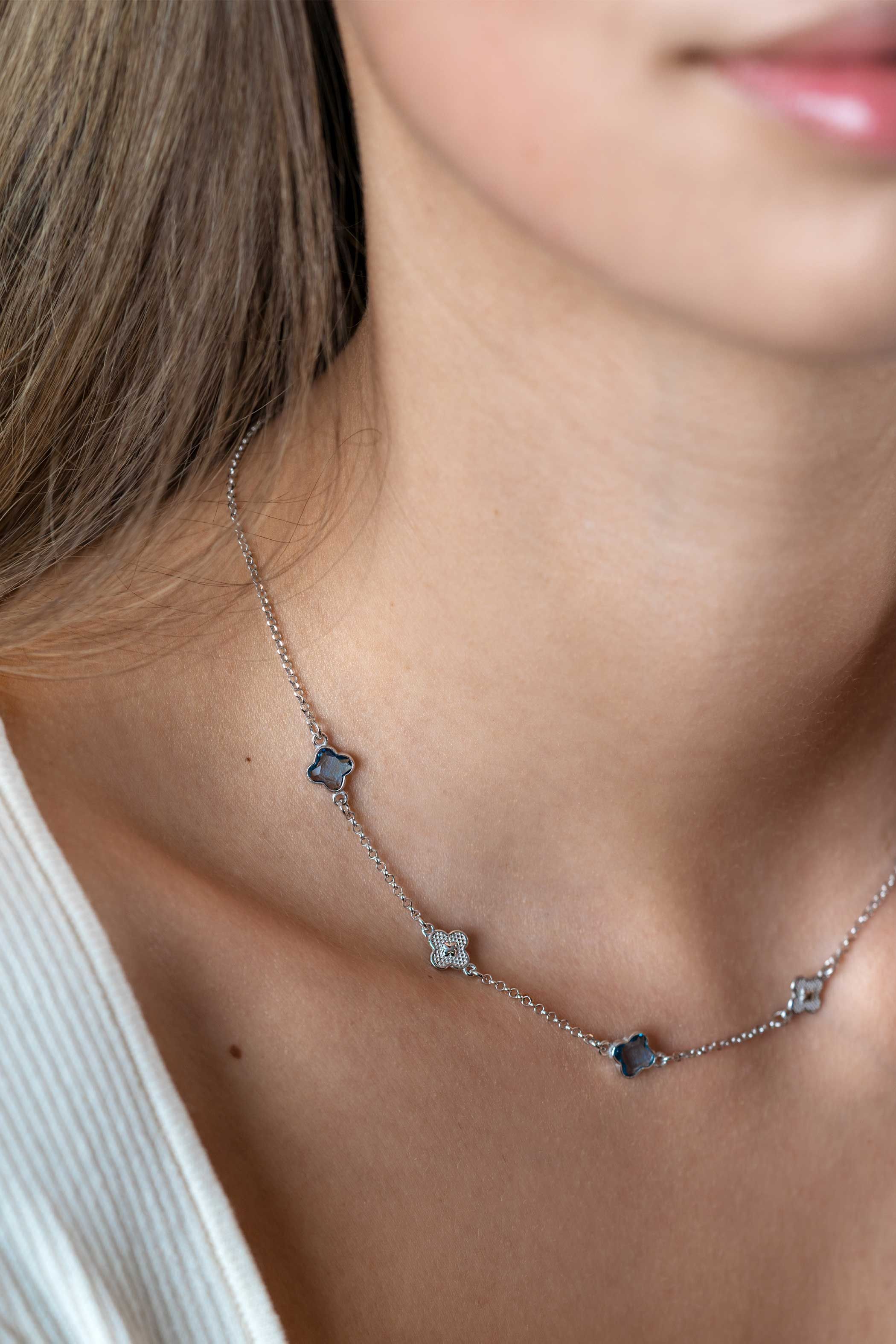 ZINZI zlv. collier met klaver blauw zric.