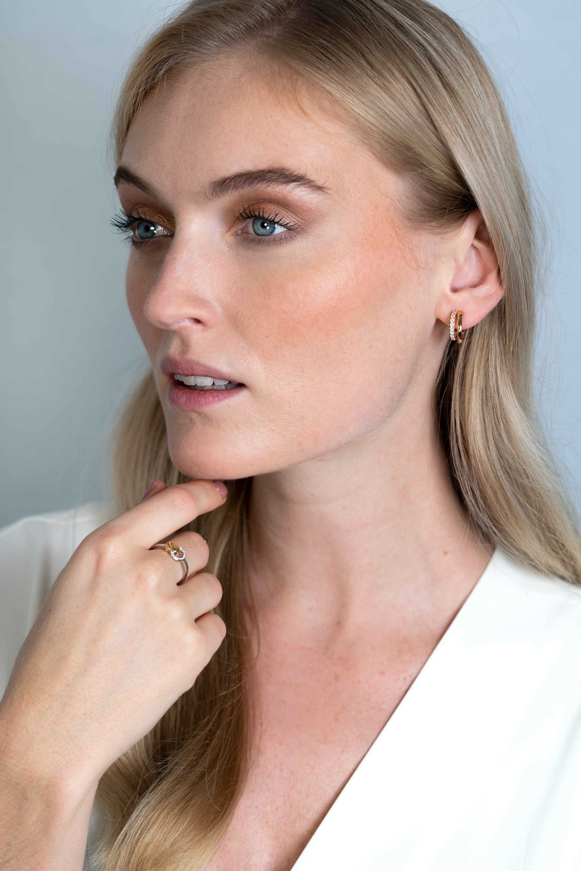 ZINZI silberne Multi-Look-Ohrstecker extra 14K gelbvergoldet zweireihig mit weiße Zirkonias 15mm ZIO2254
