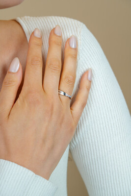 ZINZI silberner Ring überkreuz weiß ZIR2039