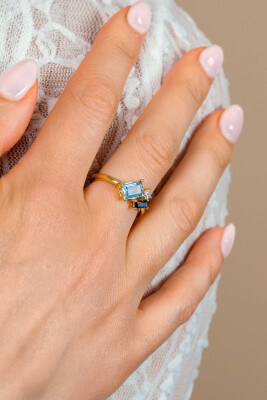 ZINZI zlv. ring gg.verg.baq.lichtblauw/blauw/zirc.62