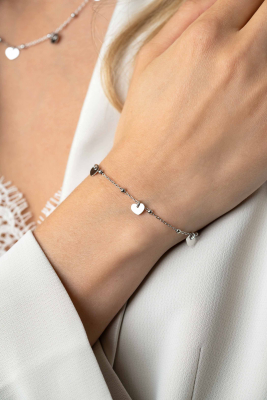 ZINZI zlv. armband fant. met hartjes eraan