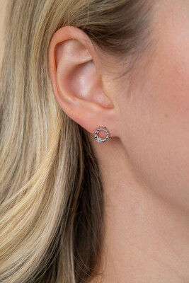 ZINZI zlv. oorknopjes rond open bolletjes en zirc.