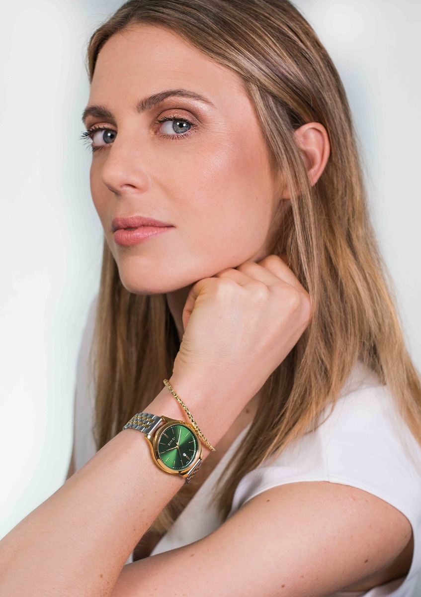 "ZINZI Classy Uhr 34mm grünes Zifferblatt goldfarbenes Stahlgehäuse und zweifarbiges Band, Datum ziw1035"